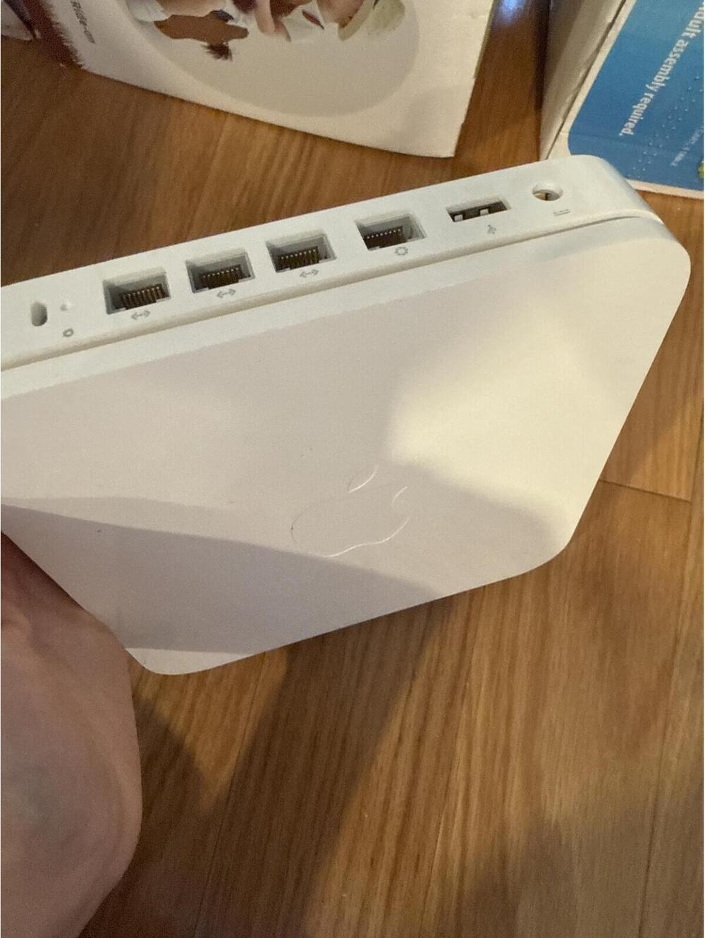 Apple AirPort Extreme Base Station Wireless Router